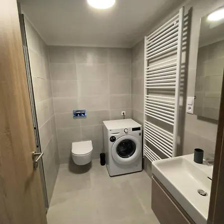 Tesla Apartman *